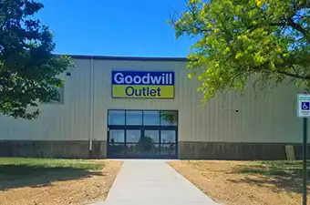 Goodwill Bins Cedar Rapids, Iowa Goodwill Outlet