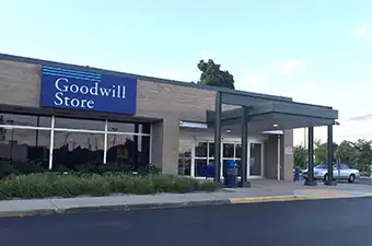 Goodwill Bins Milwaukee, Wisconsin Goodwill Outlet